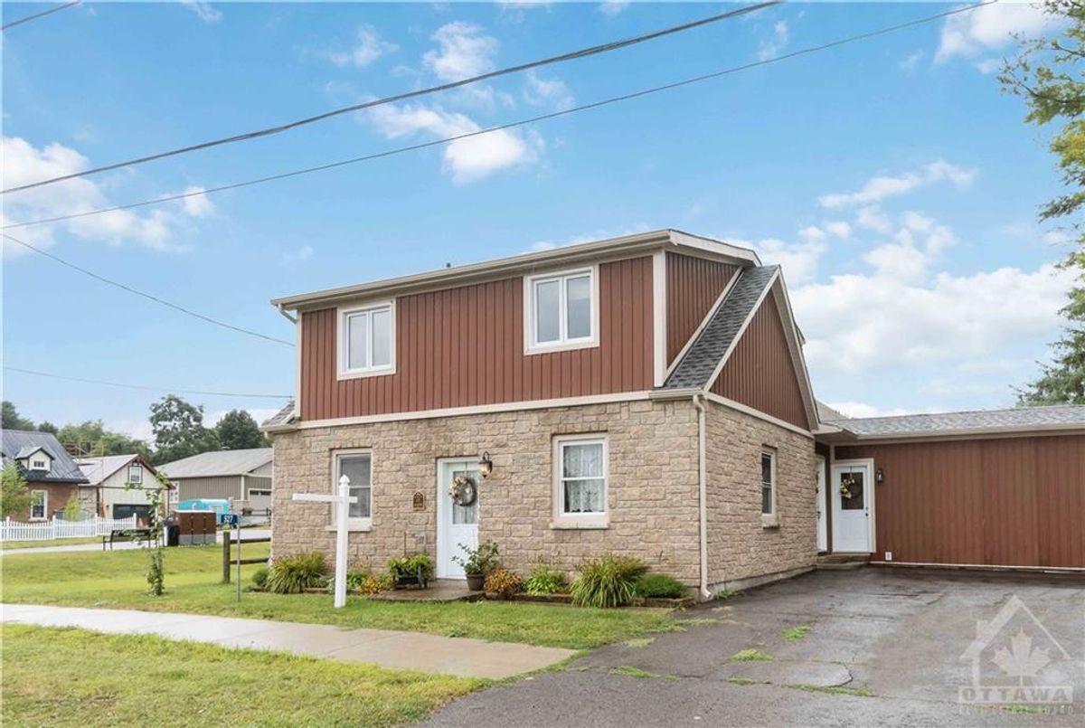 527 CLOTHIER Street Kemptville RE/MAX HALLMARK BROKERAGES