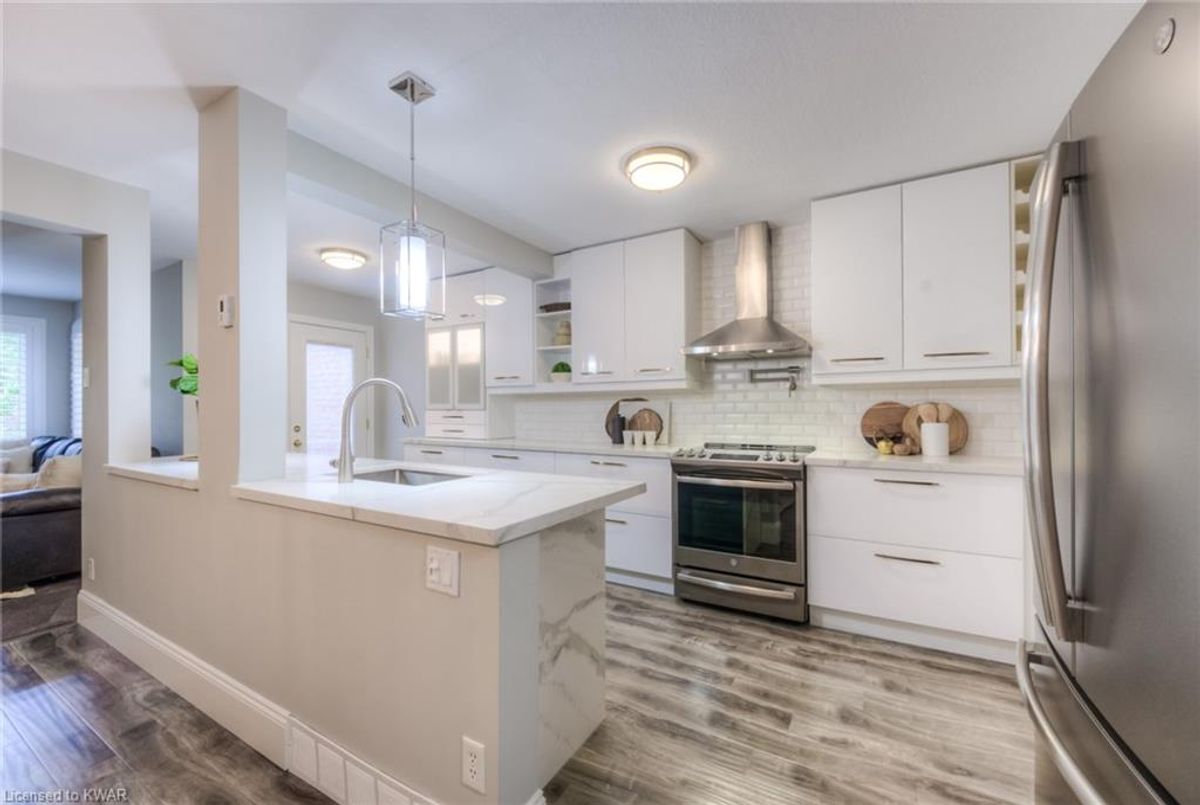 525 Beechwood Drive Waterloo RE/MAX Real Estate Centre Inc.