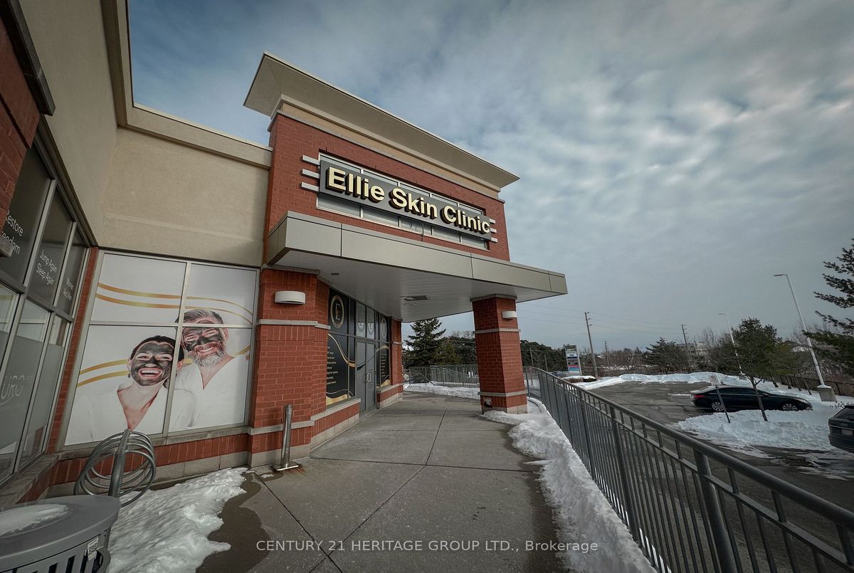  11860 Yonge St  Richmond Hill For Sale