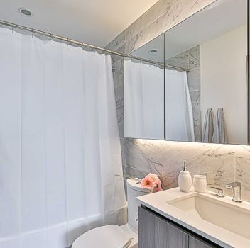 Condo 17 Bathurst St St  Toronto For Lease