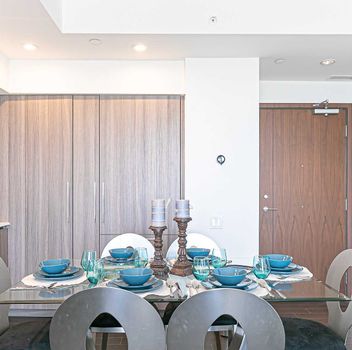 Condo 17 Bathurst St St  Toronto For Lease