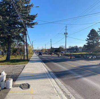  186 King Rd  Richmond Hill For Lease