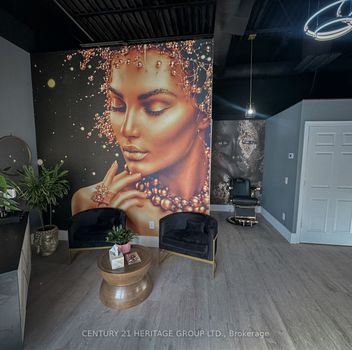  11860 Yonge St  Richmond Hill For Sale