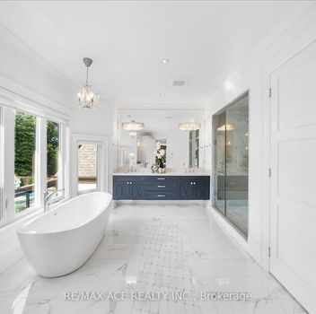 Single Family 29 Alderdale Cr  Toronto For Sale