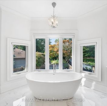 Single Family 29 Alderdale Cr  Toronto For Sale