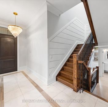 Single Family 29 Alderdale Cr  Toronto For Sale