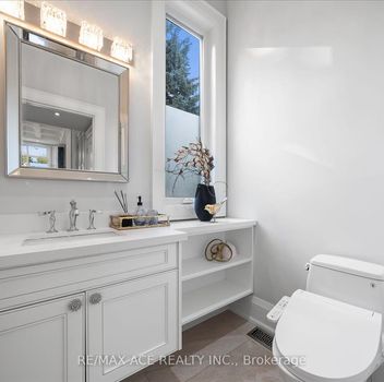 Single Family 29 Alderdale Cr  Toronto For Sale