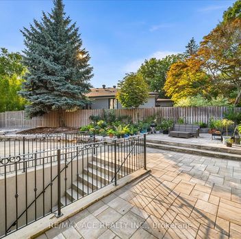 Single Family 29 Alderdale Cr  Toronto For Sale