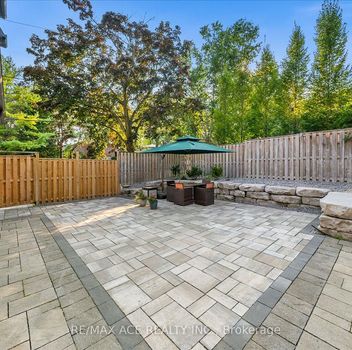 Single Family 29 Alderdale Cr  Toronto For Sale