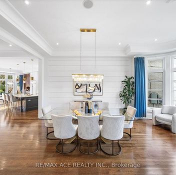 Single Family 29 Alderdale Cr  Toronto For Sale