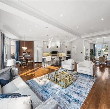 Single Family 29 Alderdale Cr  Toronto For Sale