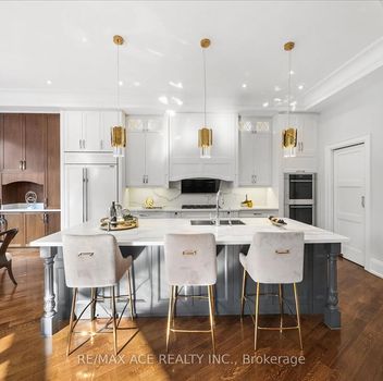 Single Family 29 Alderdale Cr  Toronto For Sale