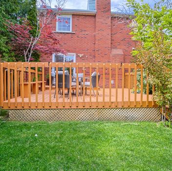 Single Family 431 Commonwealth Circle  Mississauga For Sale