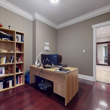 Single Family 142 Pemberton Rd  Richmond Hill For Sale