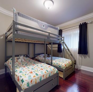 Single Family 142 Pemberton Rd  Richmond Hill For Sale
