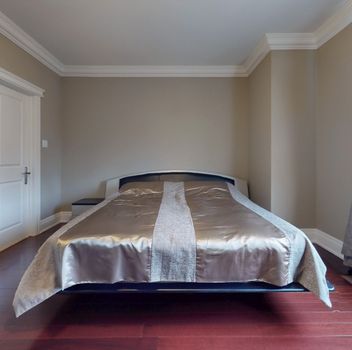 Single Family 142 Pemberton Rd  Richmond Hill For Sale