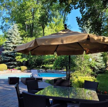 Single Family 142 Pemberton Rd  Richmond Hill For Sale
