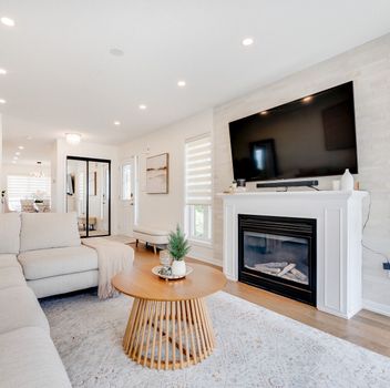 Single Family 1079 Clark Boulevard  Milton For Sale