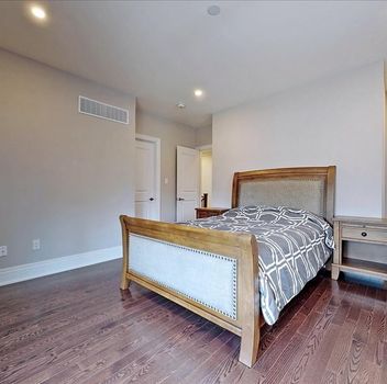 Single Family 68  James Stokes  Ct  King City For Sale