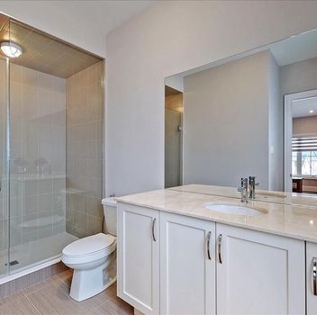 Single Family 68  James Stokes  Ct  King City For Sale