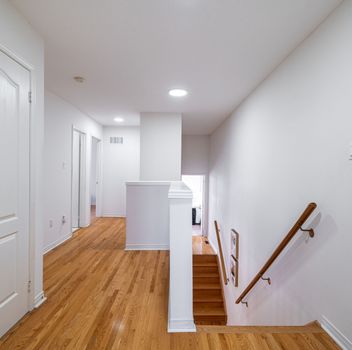Single Family 211 Kayla Crescent  Vaughan For Sale