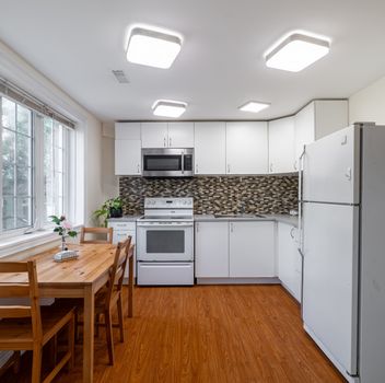 Single Family 211 Kayla Crescent  Vaughan For Sale