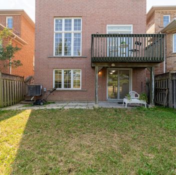 Single Family 211 Kayla Crescent  Vaughan For Sale