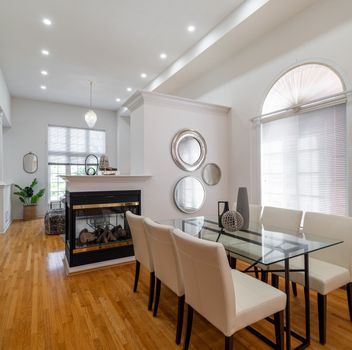 Single Family 211 Kayla Crescent  Vaughan For Sale