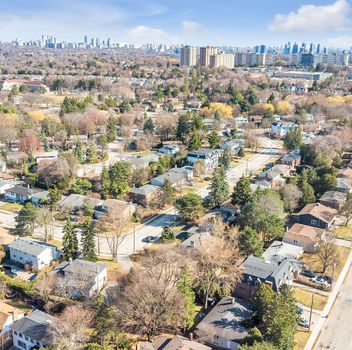 Single Family 26 Paultiel Drive  Toronto For Sale