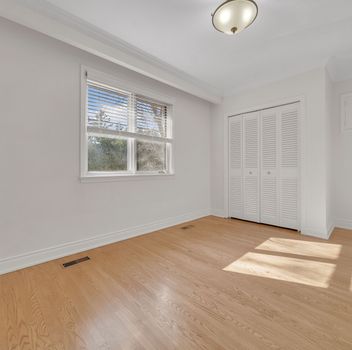 Single Family 26 Paultiel Drive  Toronto For Sale
