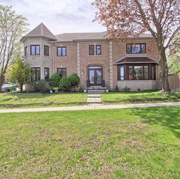 Single Family 898 Stonehaven Avenue  Newmarket For Sale