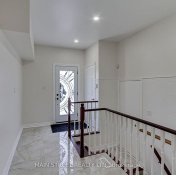 Single Family 898 Stonehaven Avenue  Newmarket For Sale
