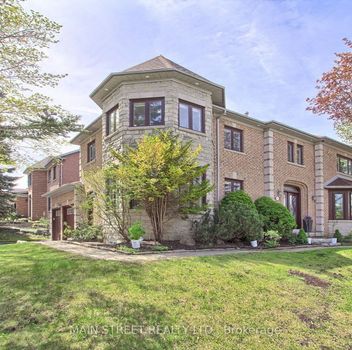Single Family 898 Stonehaven Avenue  Newmarket For Sale