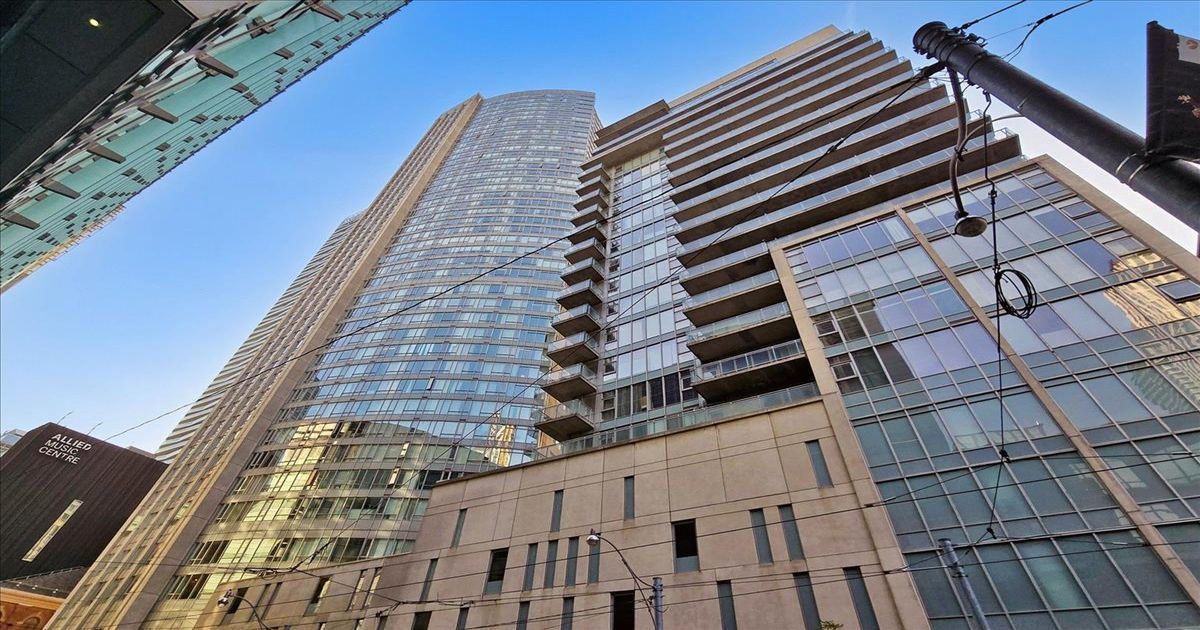210 Victoria St Toronto