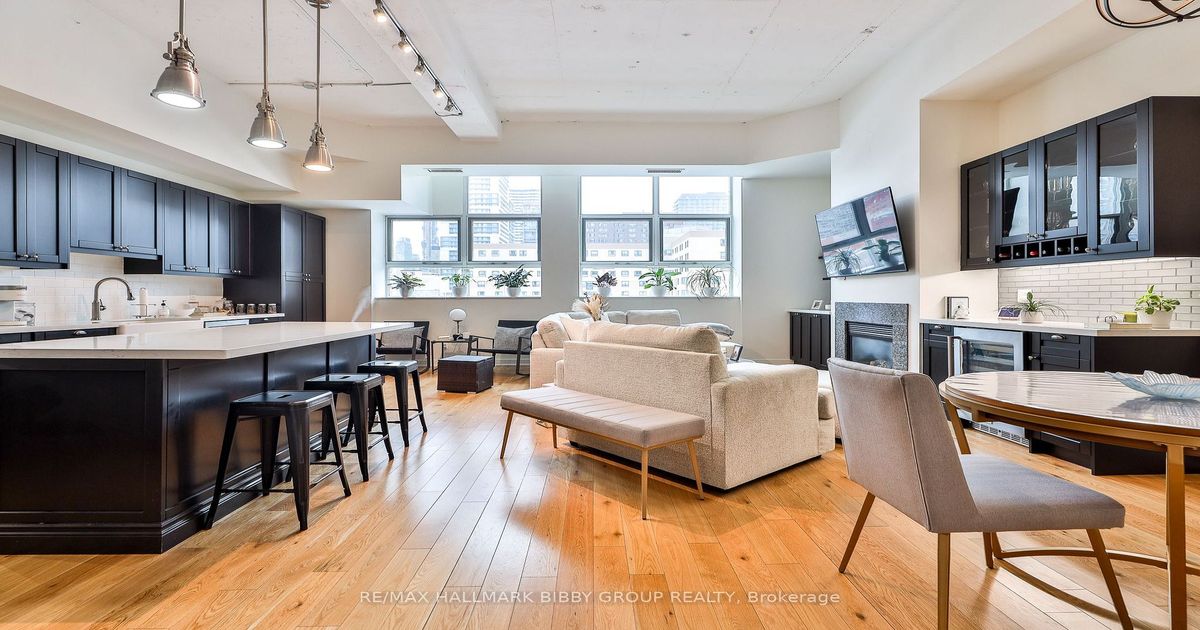 155 Dalhousie St Toronto