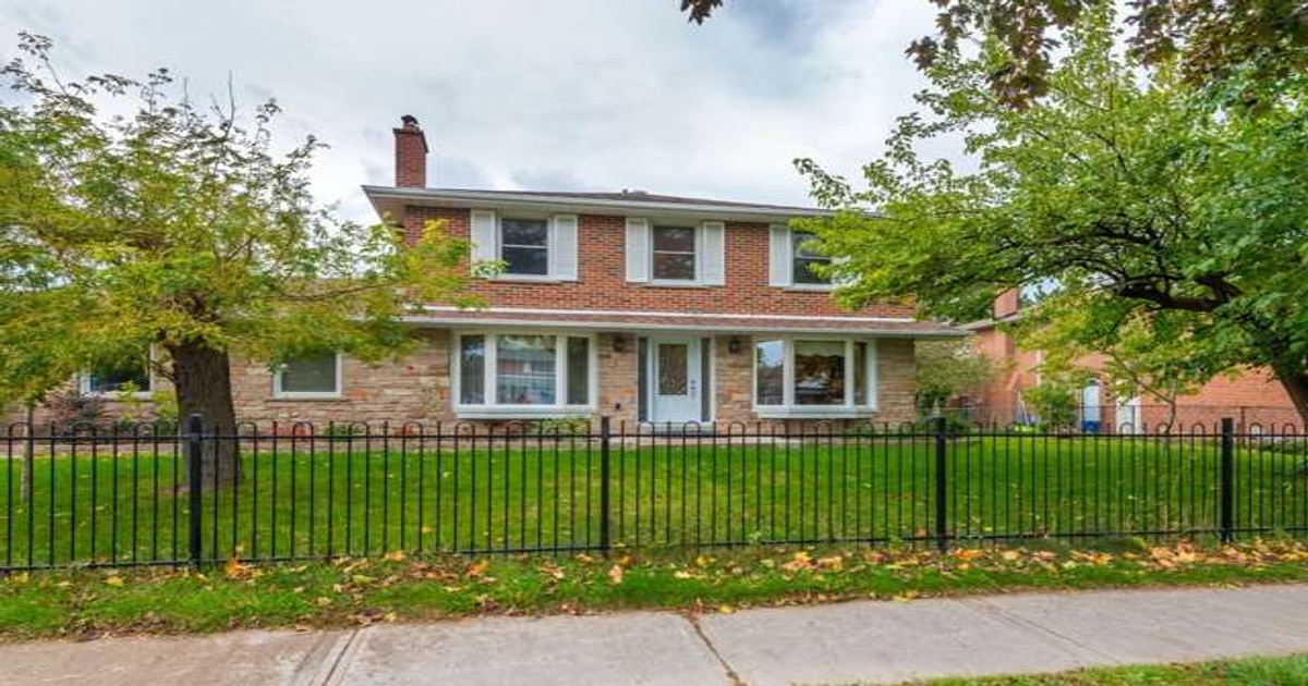 110 Old Sheppard Ave Toronto