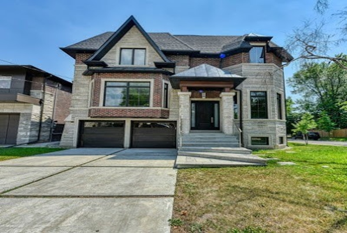 Residential 79 Mcgillivray Ave Toronto For Lease