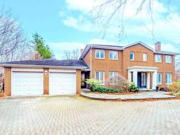 15 Old Colony Rd