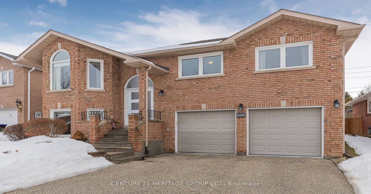 18 Countryside Crt Bradford West Gwillimbury