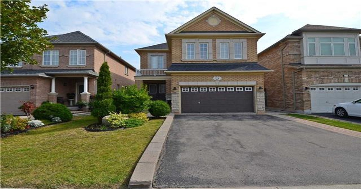 519 Fossil Hill Rd Vaughan