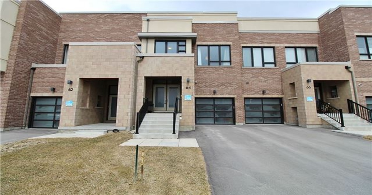 64 Helliwell Cres Richmond Hill