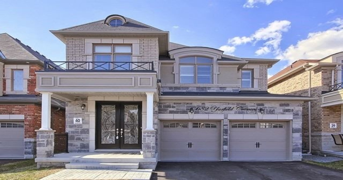 682 Yarfield Cres Newmarket