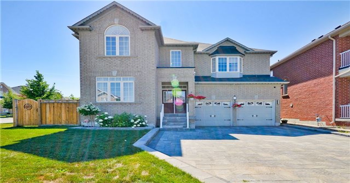 80 Crowther Dr Newmarket