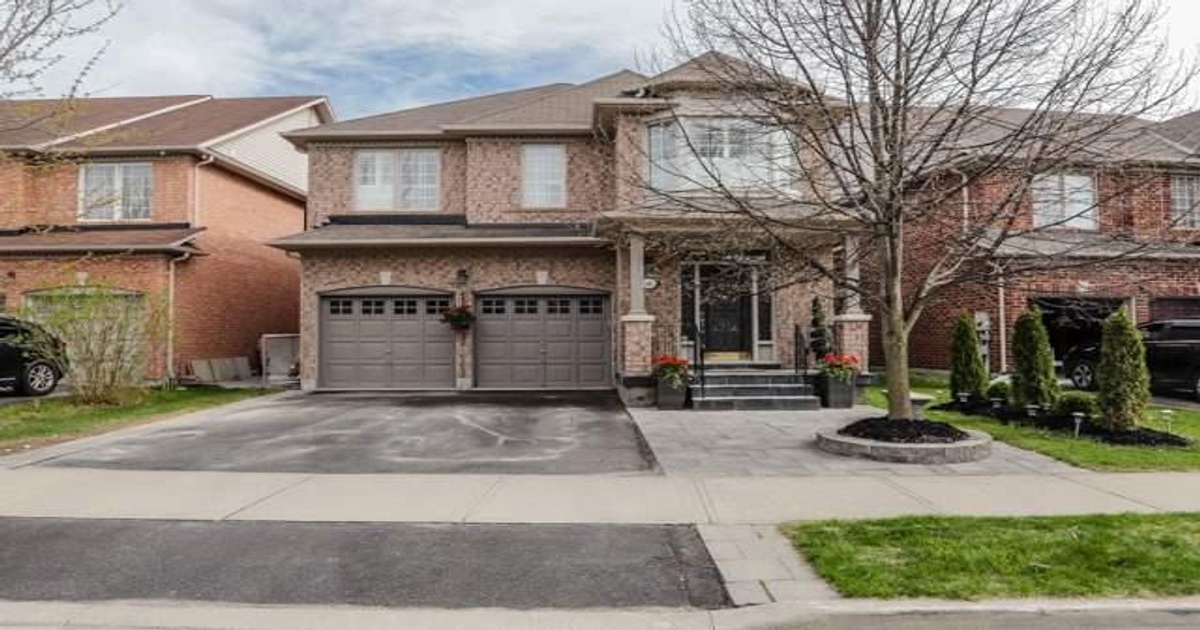 614 Society Cres Newmarket
