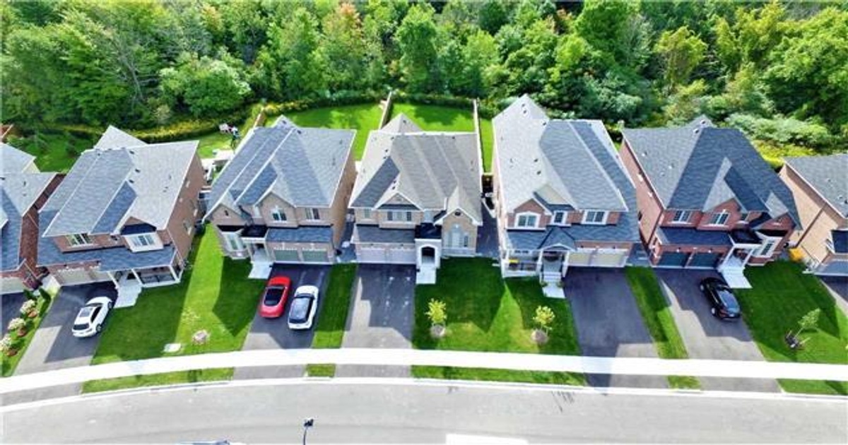 589 Clifford Perry Pl Newmarket