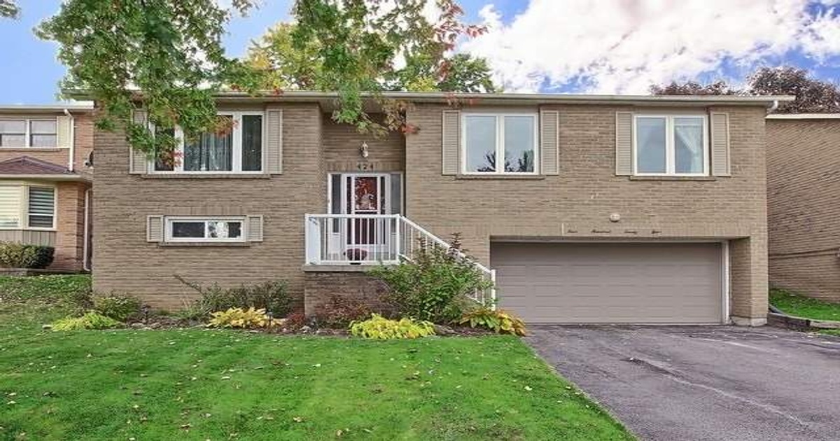 424 Dover Cres Newmarket