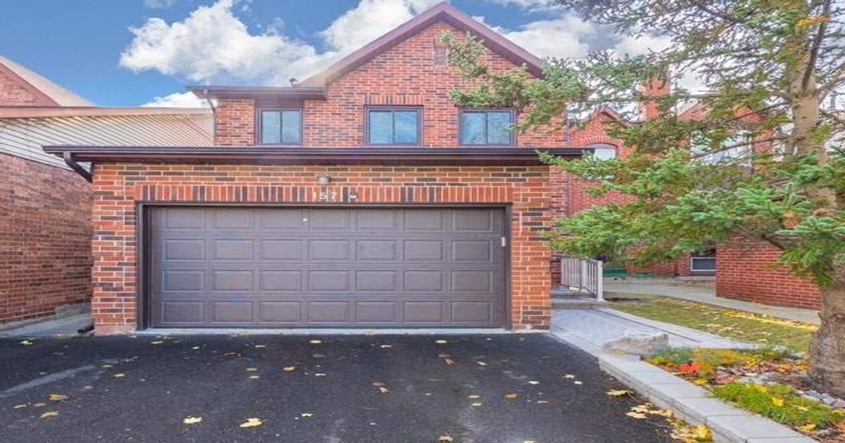 157 Esther Cres Vaughan