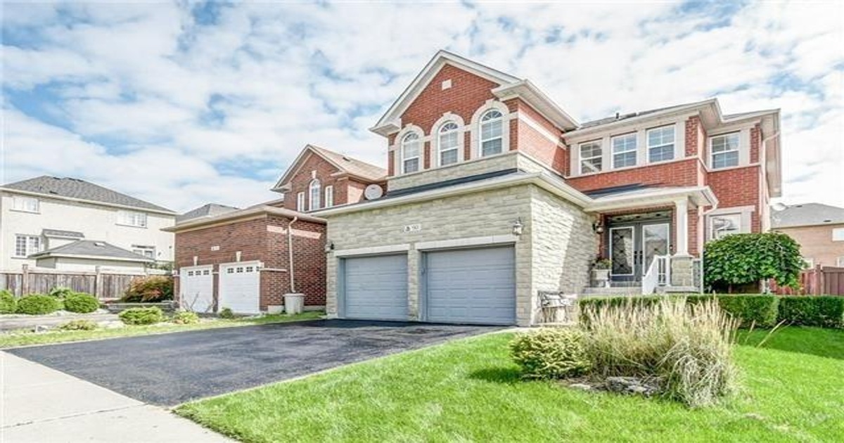 90 Barberry Cres Richmond Hill