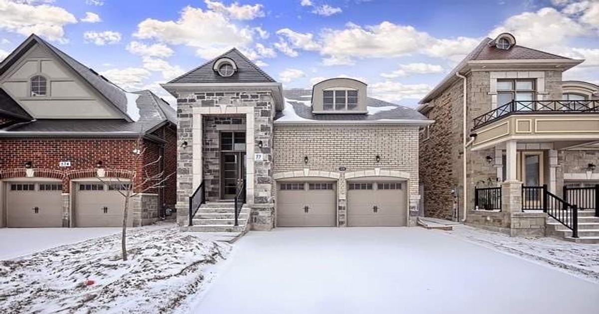 578 Sweetwater Cres Newmarket