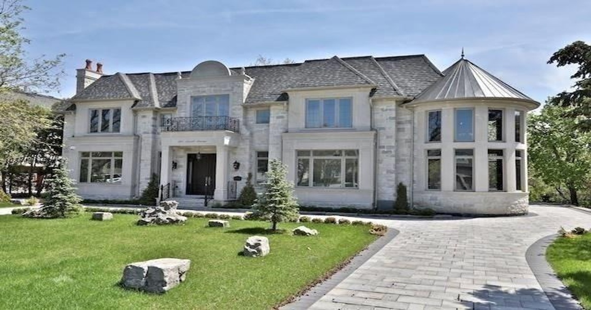 265 Arnold Ave Vaughan